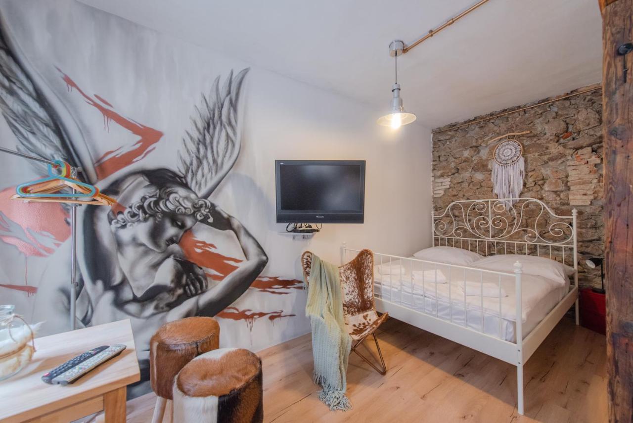 Accommodation At The Zeus Apartment Bratislava Exteriér fotografie